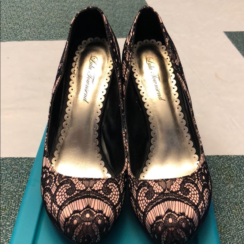 Lulu Townsend heel